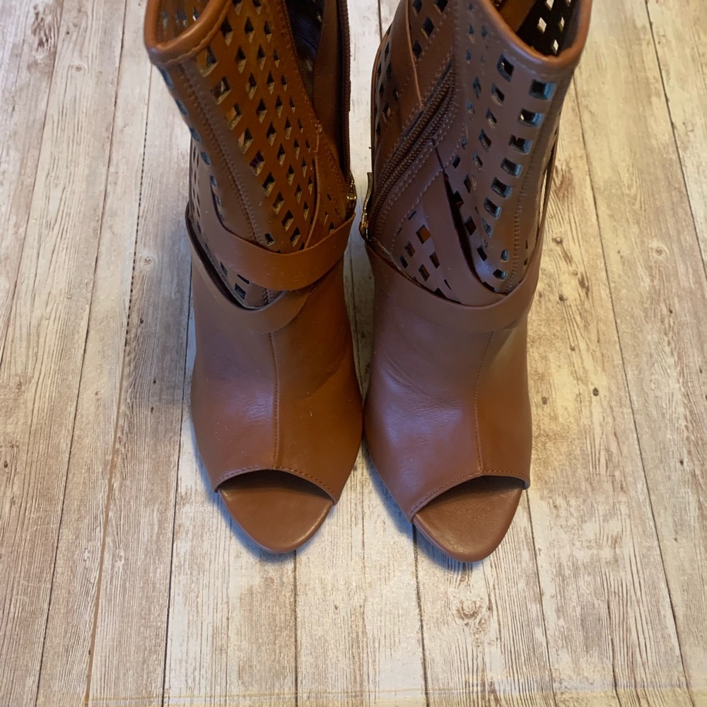 Cleopatra boots - peep toe , Carmel - super cute